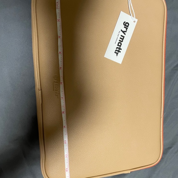 iPad case NWT 9x13 - Picture 2 of 7